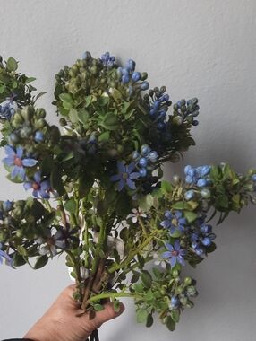 Blue Floral Cosmos Stems Set 7 NWT - Home Accents Silk Artificial Flowers Wired